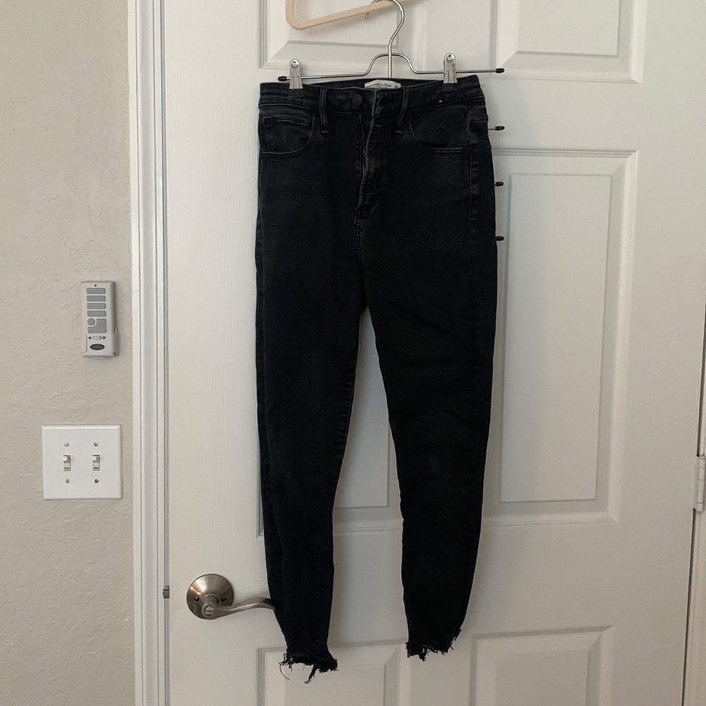 Abercrombie and Fitch, super skinny ankle, High rise curve love, 26